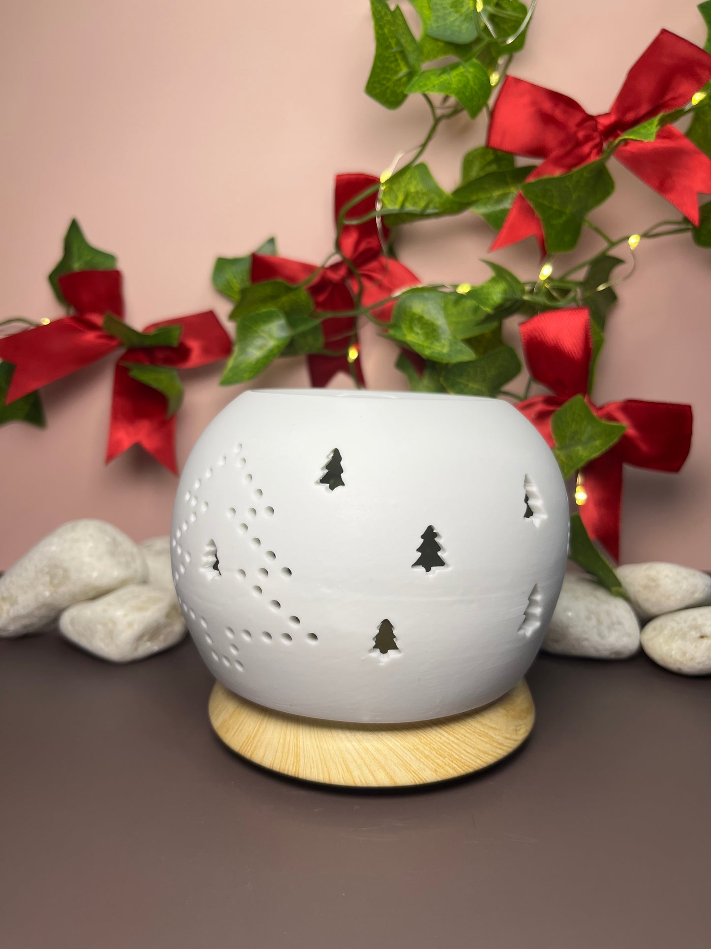 🎄 Quemador de Cera Calado “Winter Glow” 🕯️✨