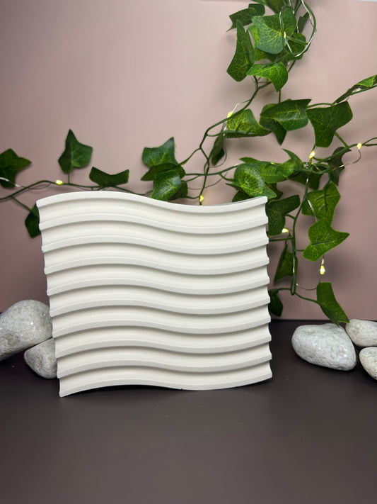 🌊 Bandeja “Wave Flow” – Eco Resin 🤍♻️