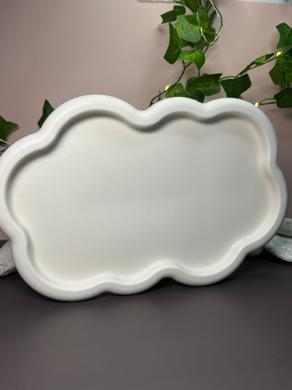 ☁️ Bandeja Decorativa “Cloud Touch” – Eco Resin 🤍♻️